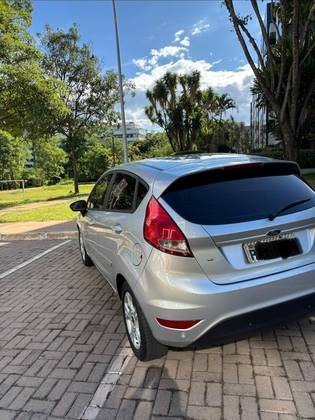 FORD FIESTA 1.6 SEL HATCH 16V FLEX 4P MANUAL
